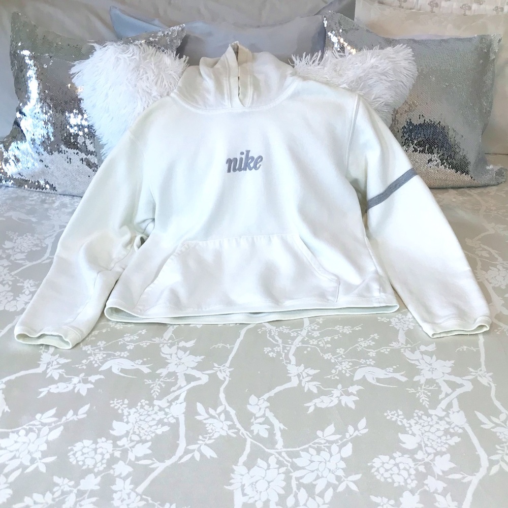 Nike Vintage Women’s White Hoodie Pullover Sweatshirt/Silver Logo/Grey Stripe